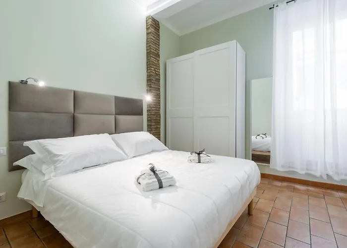 Chez Monti Апартаменты *